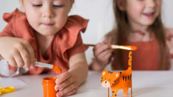 Tygřík z papírové ruličky: Dejte se s dětmi do tvoření