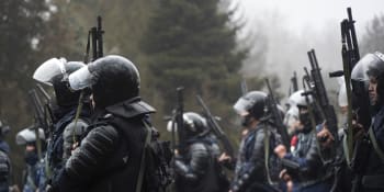 V Almaty se znovu střílelo. Kazašský režim zadržel expremiéra a viní ho z velezrady