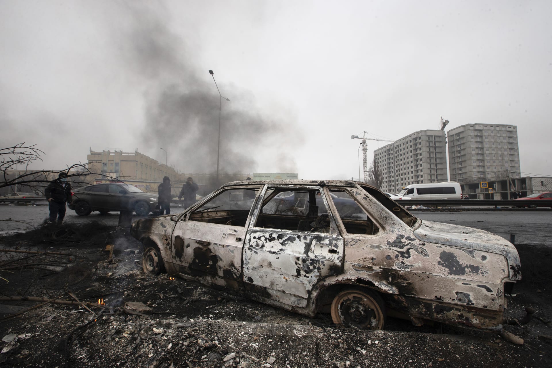 Kazašské demonstrace si podle úřadů vyžádaly už 164 obětí.