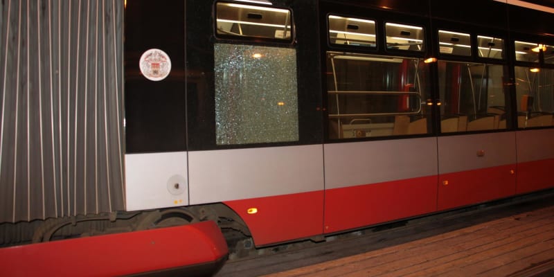 Poškození MHD v Praze