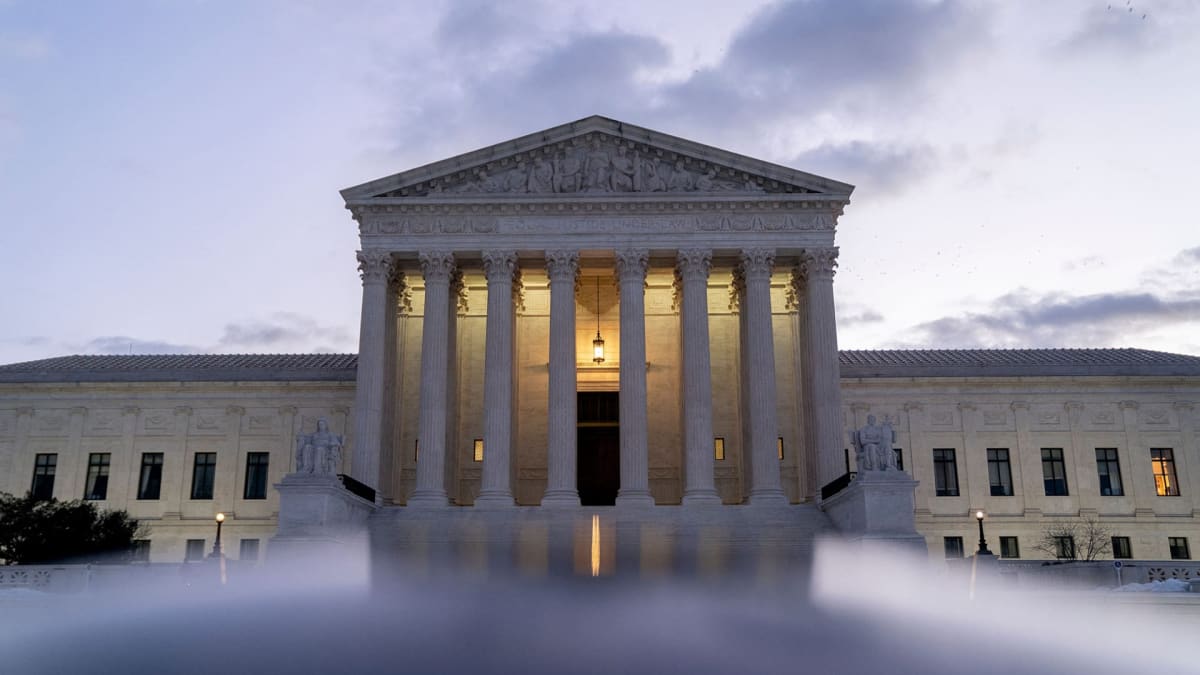 Budova Nejvyššího soudu USA