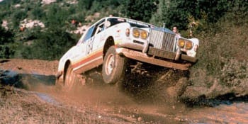 Nejnepravděpodobnější auto na Rallye Dakar? V roce 1981 jel v poušti Rolls-Royce