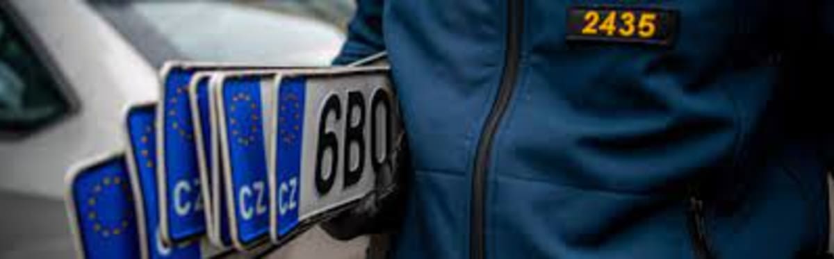 Od 1. ledna letošního roku smí celní správa v určitých případech zabavit registrační značky a tím zamezit dalšímu legálnímu provozu vozidla.