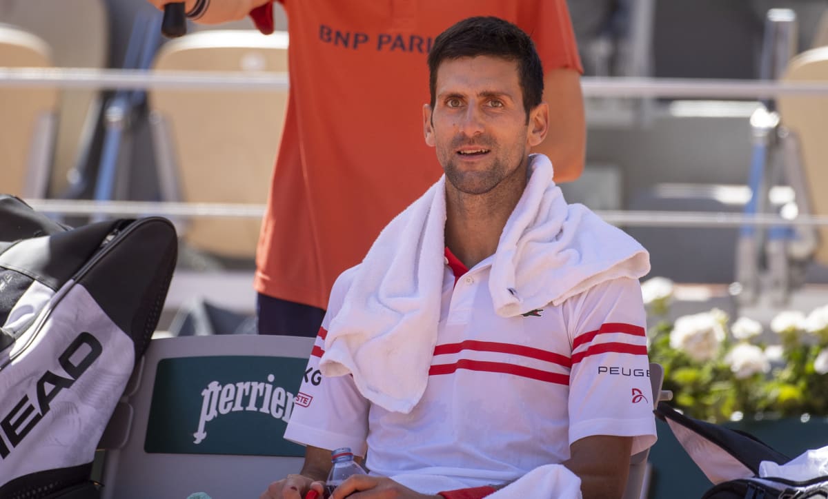 Novak Djokovič loni vyhrál Roland Garros. Pokud se nenechá očkovat, pravděpodobně si na antukovém svátku v roce 2022 vůbec nezahraje.