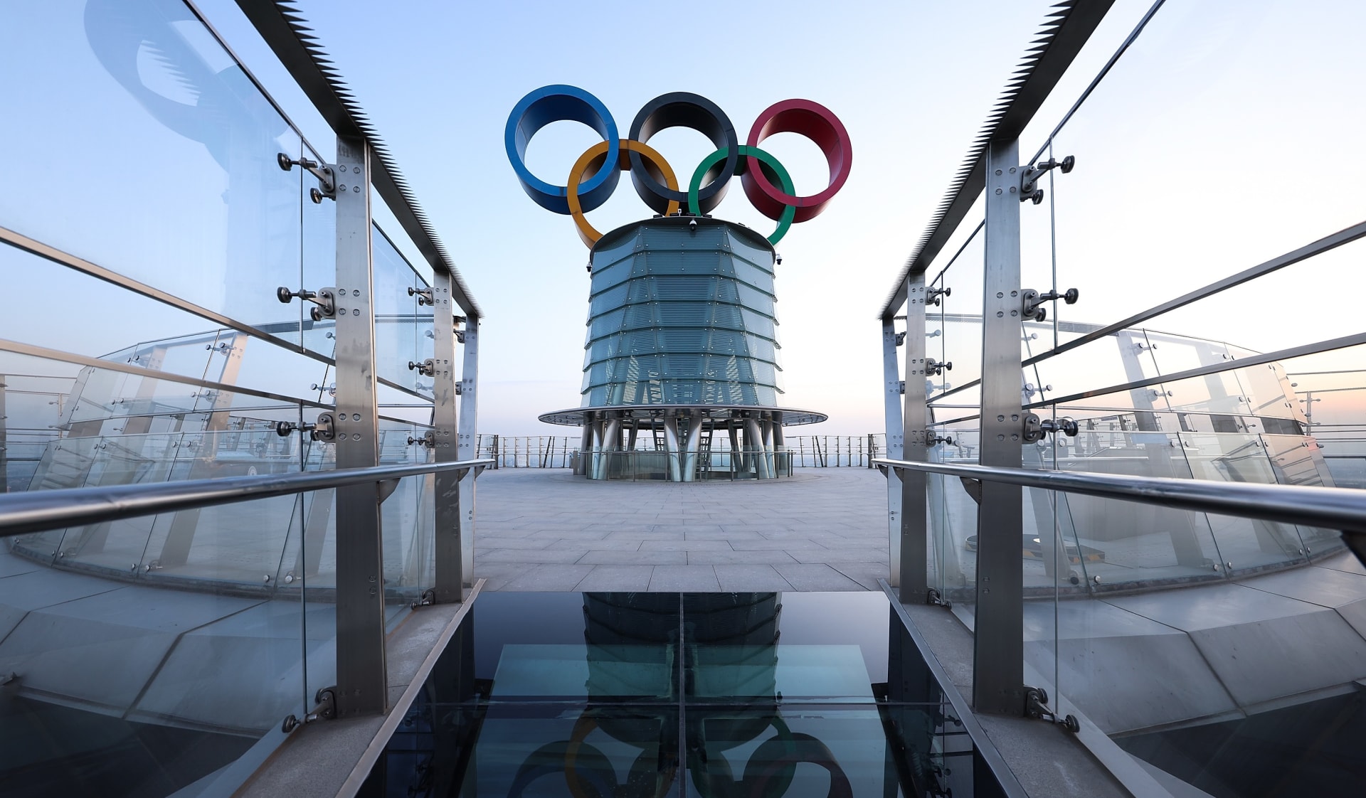 Premiér Petr Fiala (ODS) potvrdil, že na zimní olympijské hry v Pekingu nepojede nikdo z členů české vlády.