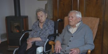 Nejstarší pár je spolu přes 70 let. Jejich klíč ke štěstí: Vždy vyhovět tomu druhému