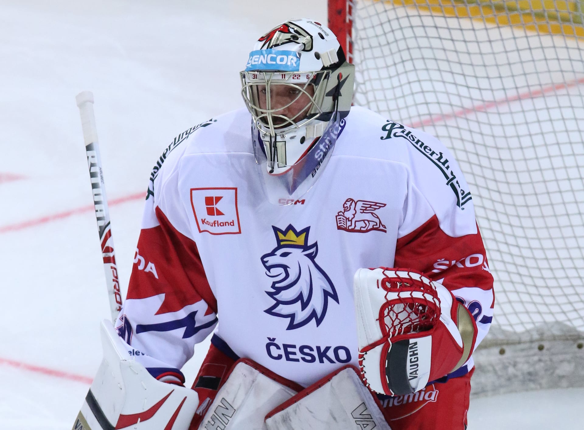Brankář Šimon Hrubec (Omsk/KHL)