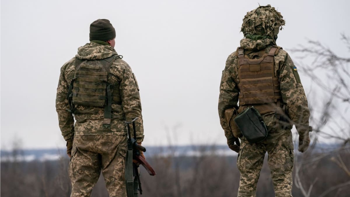 Ukrajinské jednotky strážící frontu u Luhansku