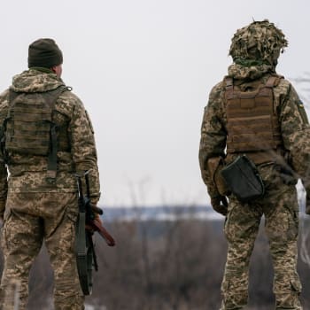 Ukrajinské jednotky strážící frontu u Luhansku