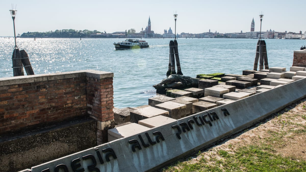 Památník válečným hrdinkám v Benátkách