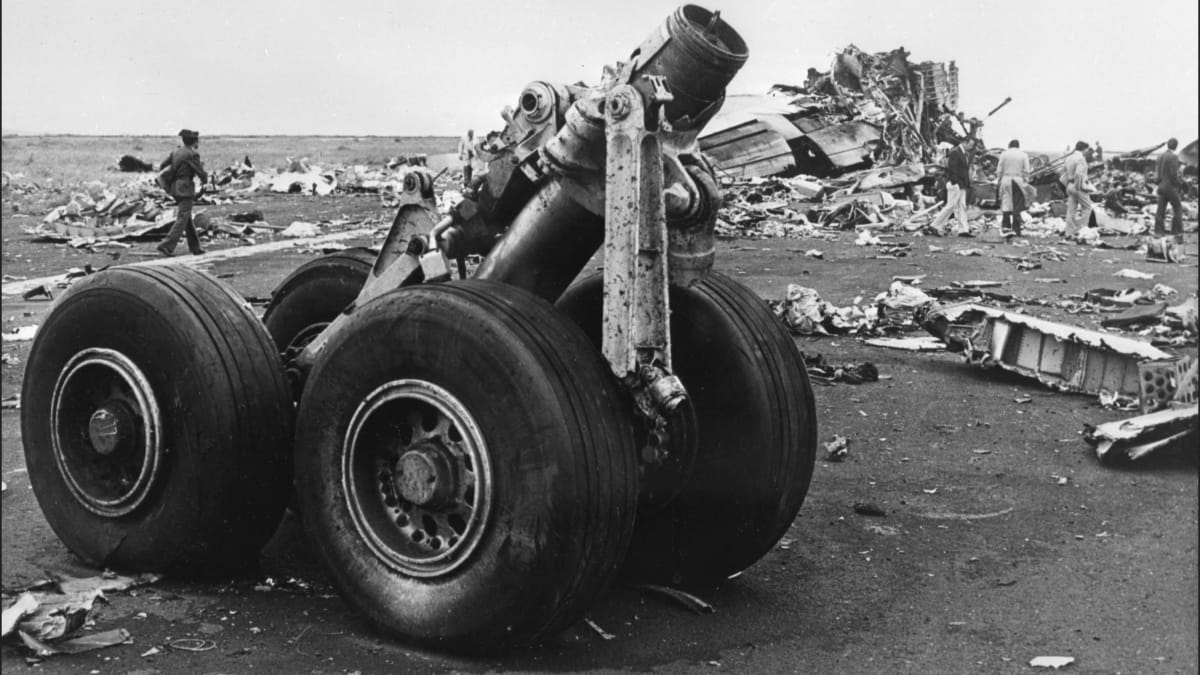 Památka na nejhorší leteckou tragédii všech dob, při níž na Tenerife v roce 1977 zemřelo 583 lidí.