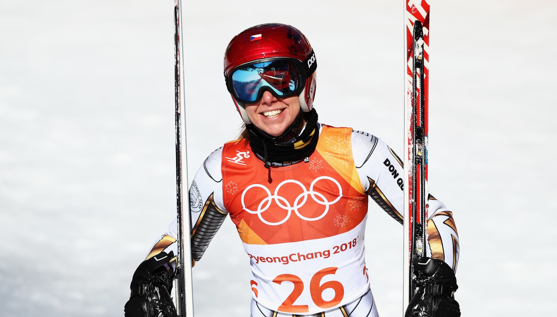 Takto spokojeně se Ester Ledecká tvářila ve chvíli, kdy se přestala divit, že vyhrála olympijský závod super-G v Pchjongčchangu. Může medaili získat i v Pekingu? Zde jsou její největší soupeřky.