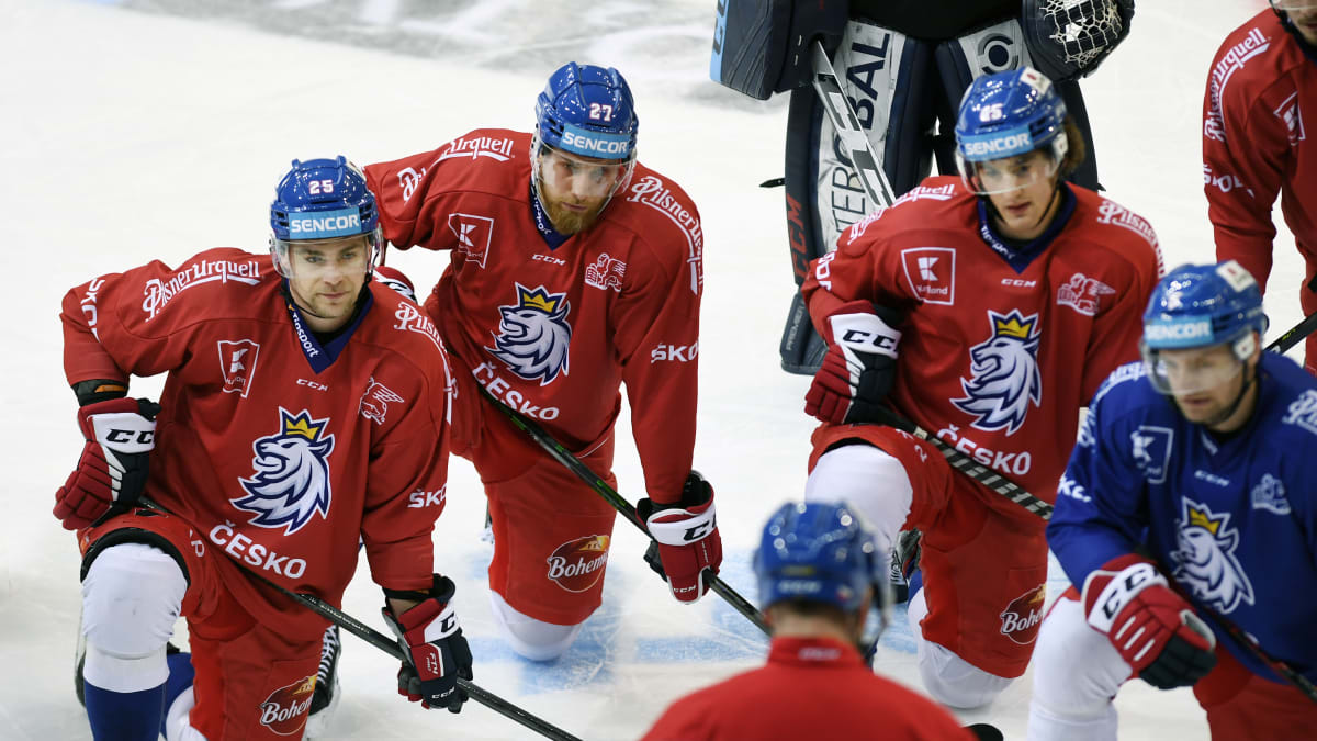 Čeští hokejisté se připravují na olympiádu v Pekingu.