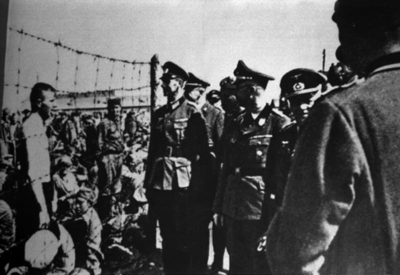 Snímky z koncentračního a vyhlazovacího tábora světim-Birkenau