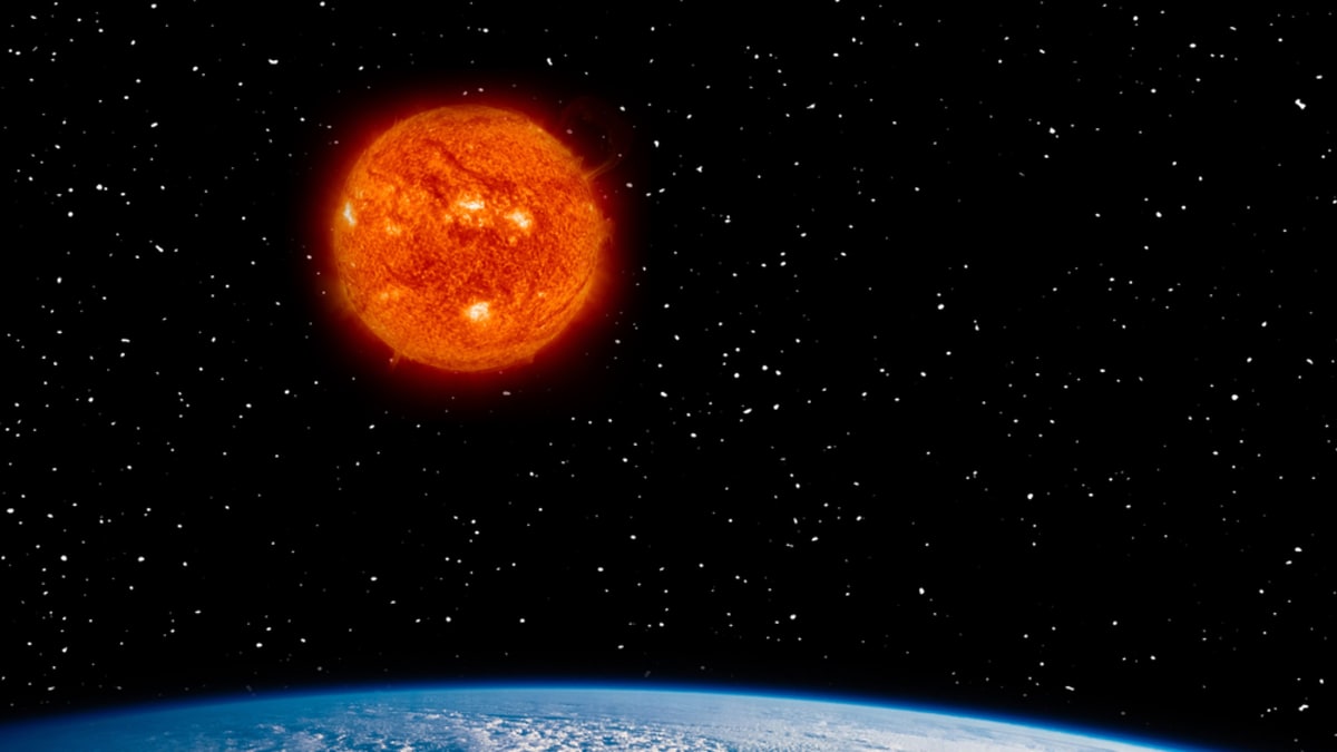 Mimořádně silná sluneční bouře, která před tisíci lety zasáhla Zemi a jejíž stopy byly objeveny v ledu, znepokojila vědce. (Ilustrační foto)