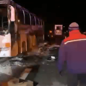 Hořící autobus na D1