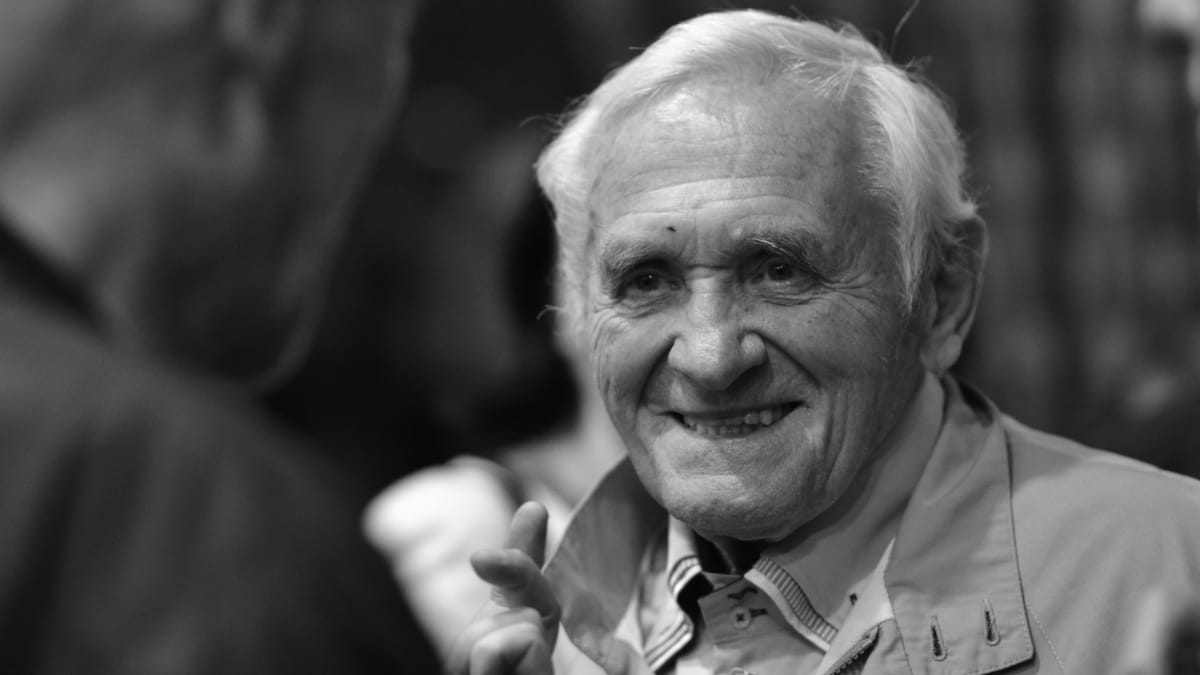 Ve věku 93 let zemřel v pondělí literární historik Radko Pytlík.