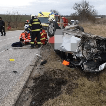 Autonehoda na Slovensku si vyžádala život zkušeného policisty. 