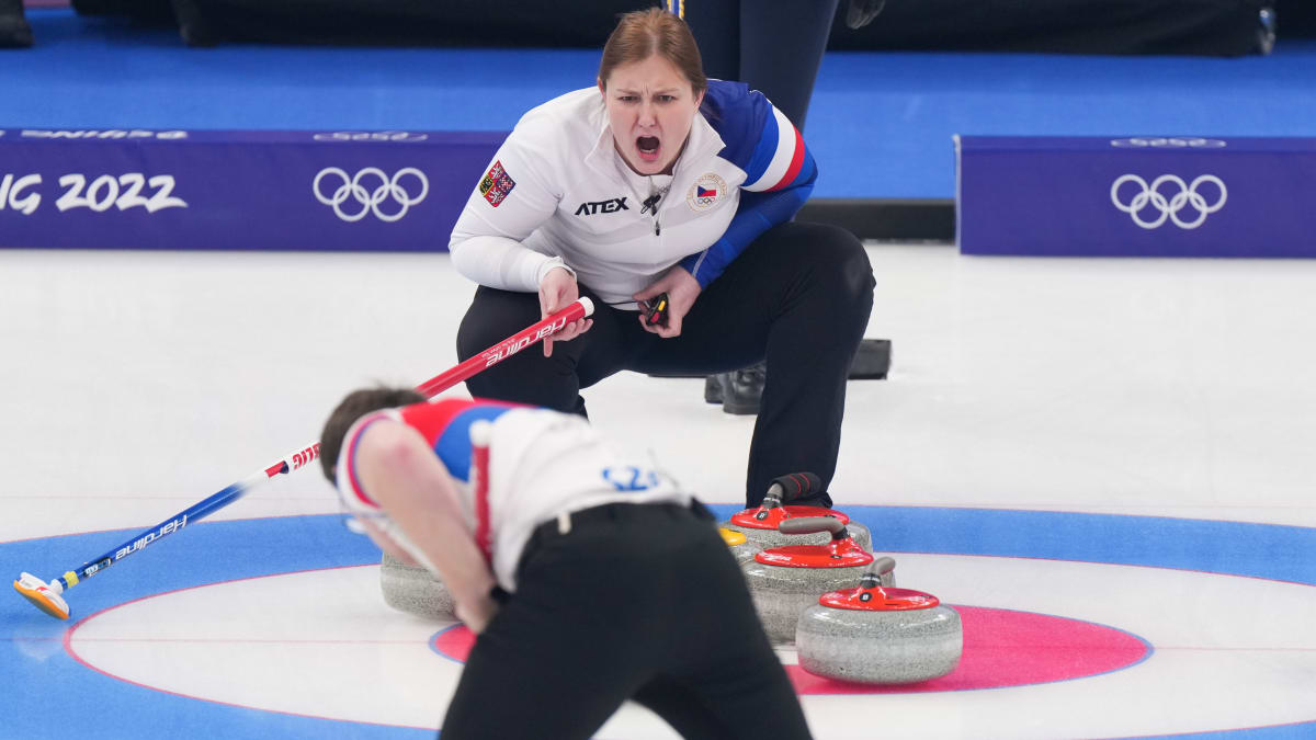 Zuzana a Tomáš Paulovi si připsali v turnaji smíšených dvojic v curlingu na konto druhou výhru.