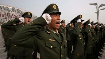 Prezident Si mění čínskou armádu. Vymýšlí, jak vyhrávat „inteligentní“ války budoucnosti