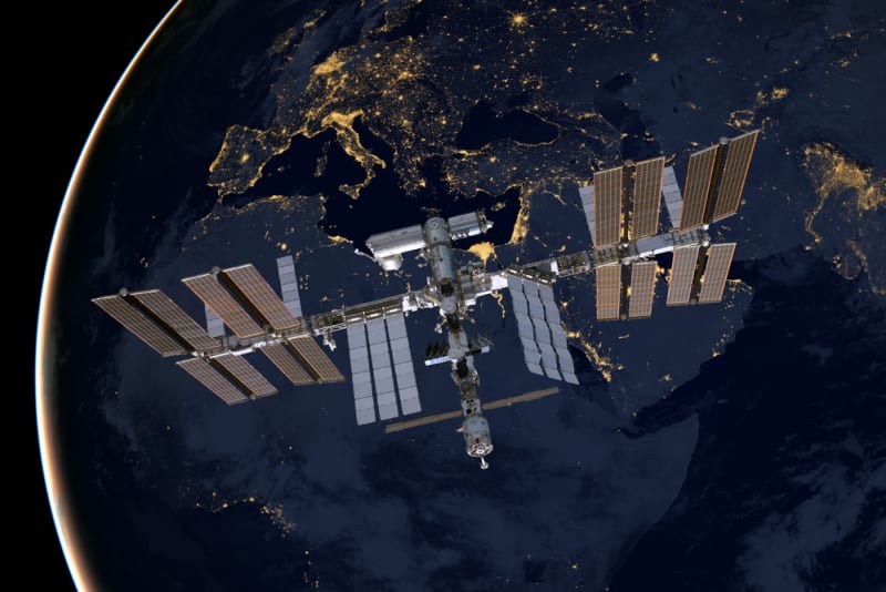 Mezinárodní vesmírná stanice nad Evropou