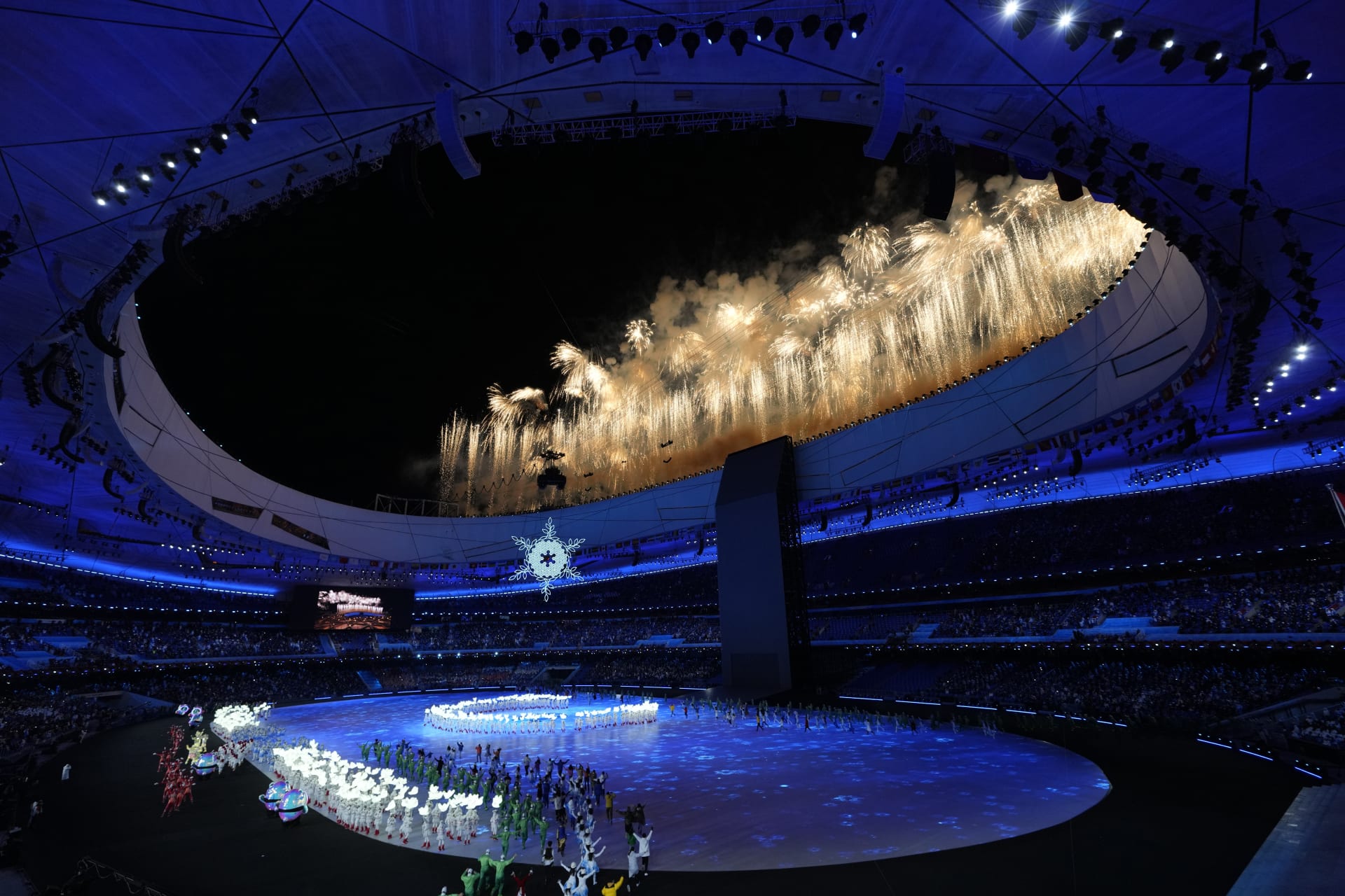 Zahájení olympijských her v Pekingu doprovázel ohňostroj.