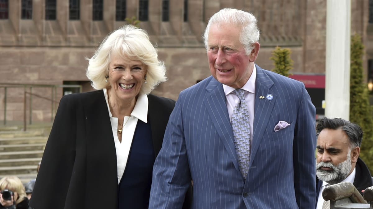Camilla a princ Charles