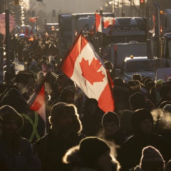Situace v kanadském hlavním městě Ottawě se kvůli protestům proti covidovým opatřením vymkla kontrole. 