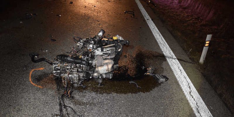 Nehodu pravděpodobně způsobil 27letý řidič vozidla Renault Megane, který nepřizpůsobil rychlost jízdy. 