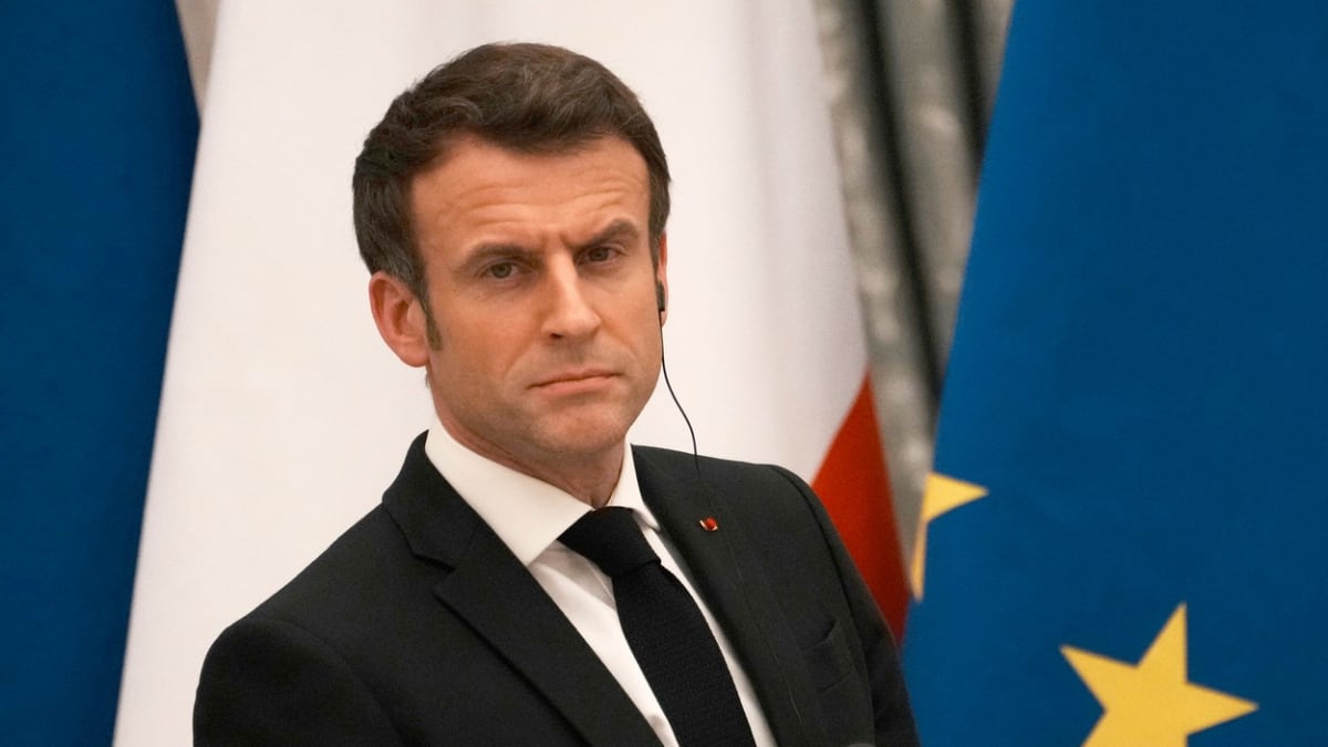 Francouzský prezident Emmanuel Macron po telefonátu se šéfem Kremlu řekl, že Putin trvá na odzbrojení Ukrajiny. 