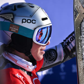 Ester Ledecká obhájila olympijské zlato na snowboardu.