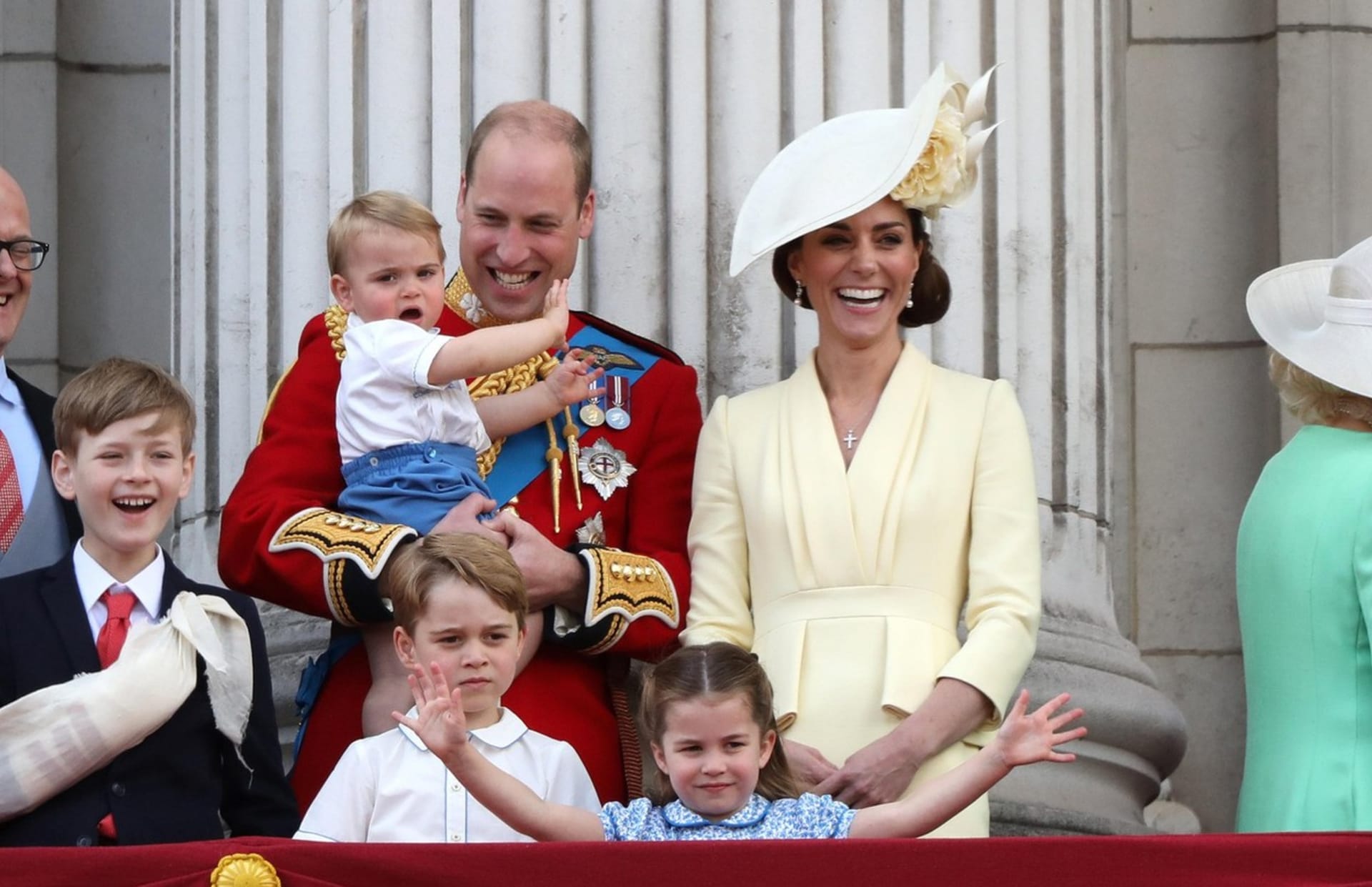 Královská rodina během oficiálních narozenin královna v červnu 2019