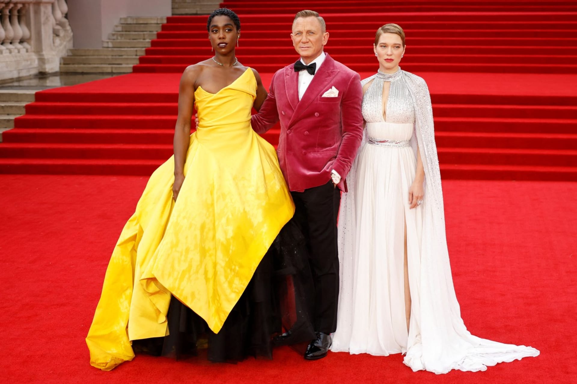 Daniel Craig a herečky Naomie Harris a Léa Seydoux na premiéře Není čas zemřít