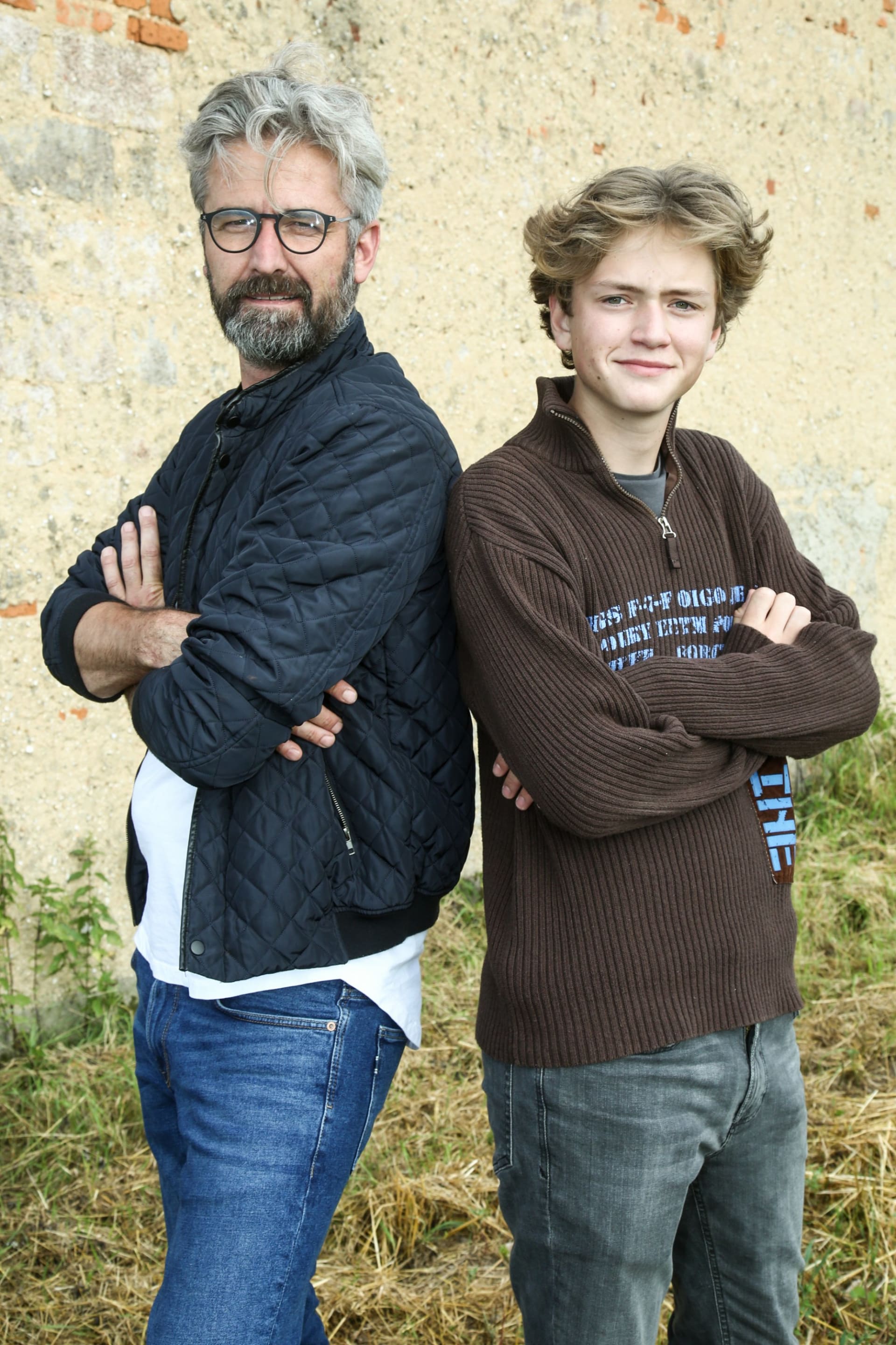 Roman Zach hrál v seriálu Hvězdy nad hlavou v seriálu se svým synem Prokopem.