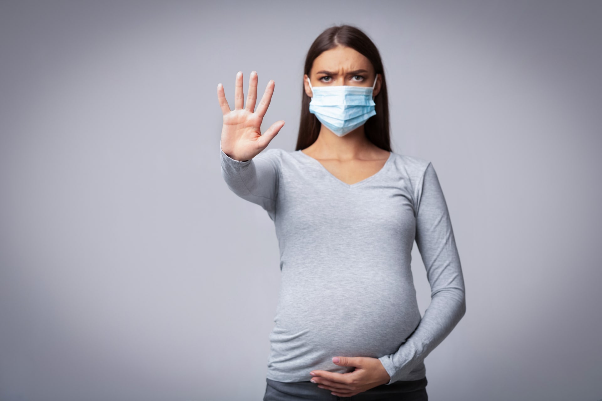 Jak ohrožuje koronavirus těhotné ženy a novorozeňata