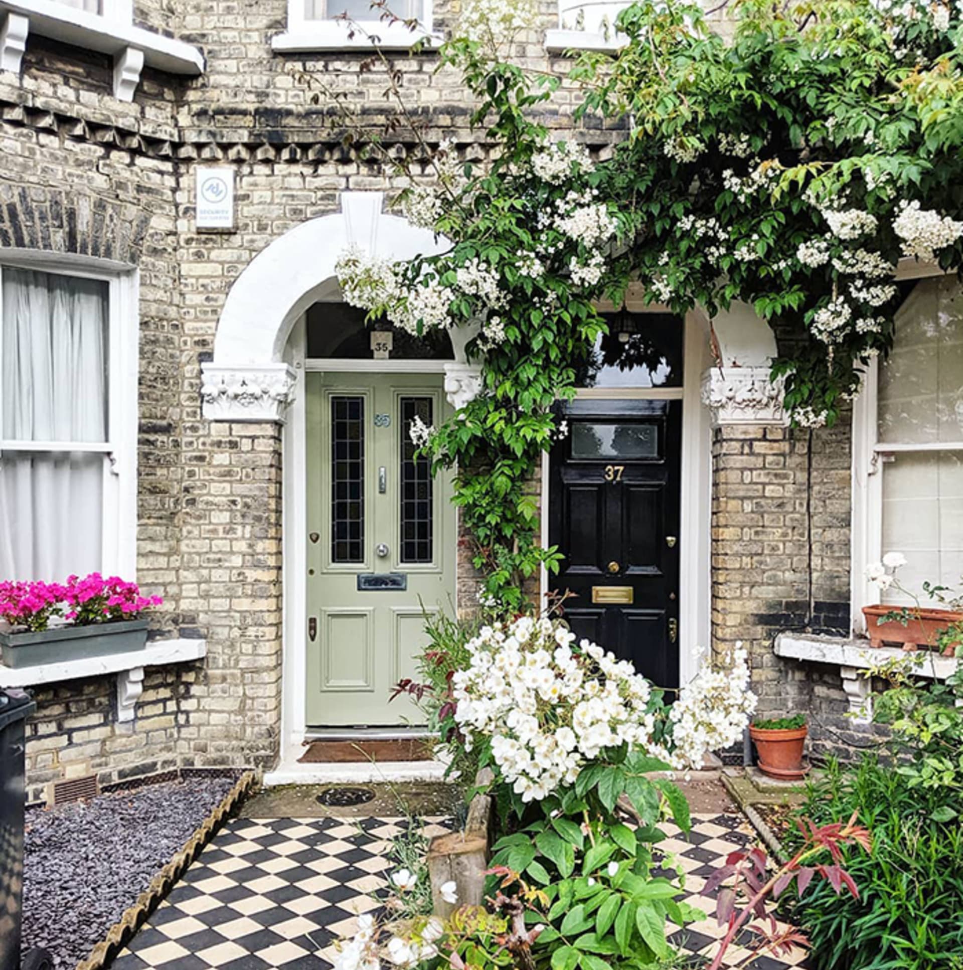 Nejkrásnější rozkvetlé dveře Londýna 3