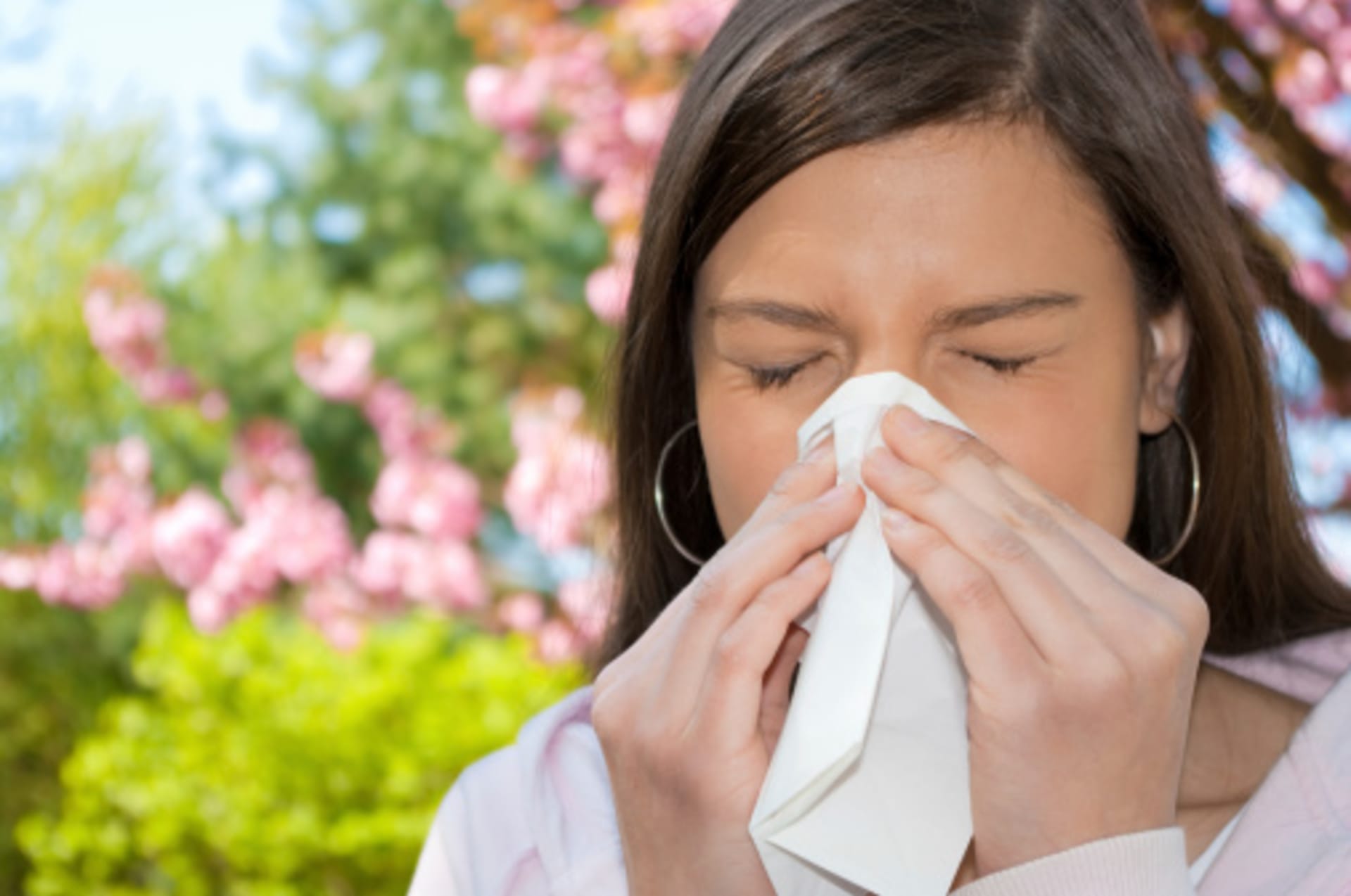 Alergická rýma se může bez lékařské pomoci vyvinout až v astma