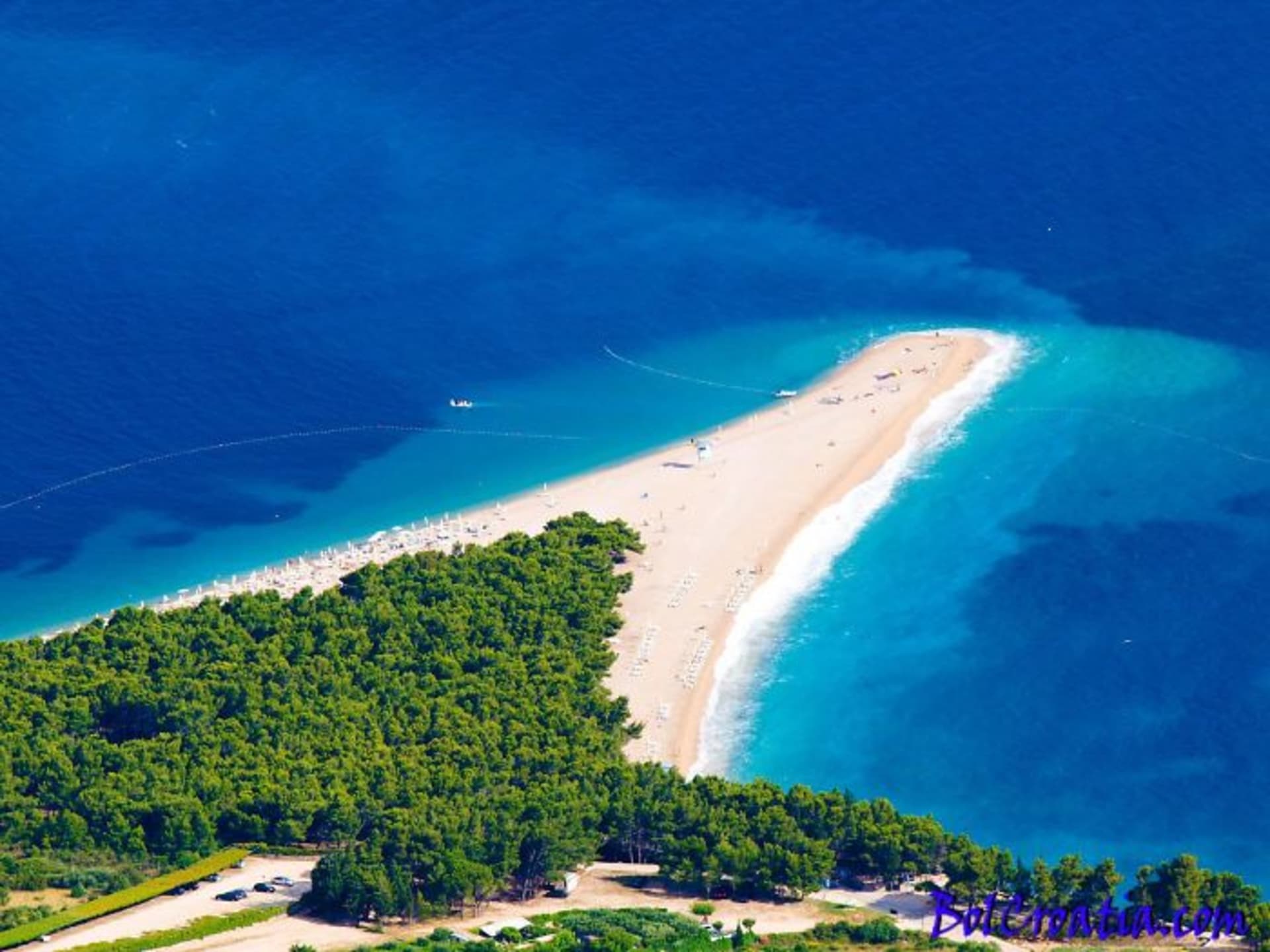 Ostrov Brač nabízí turistům slavné pláže