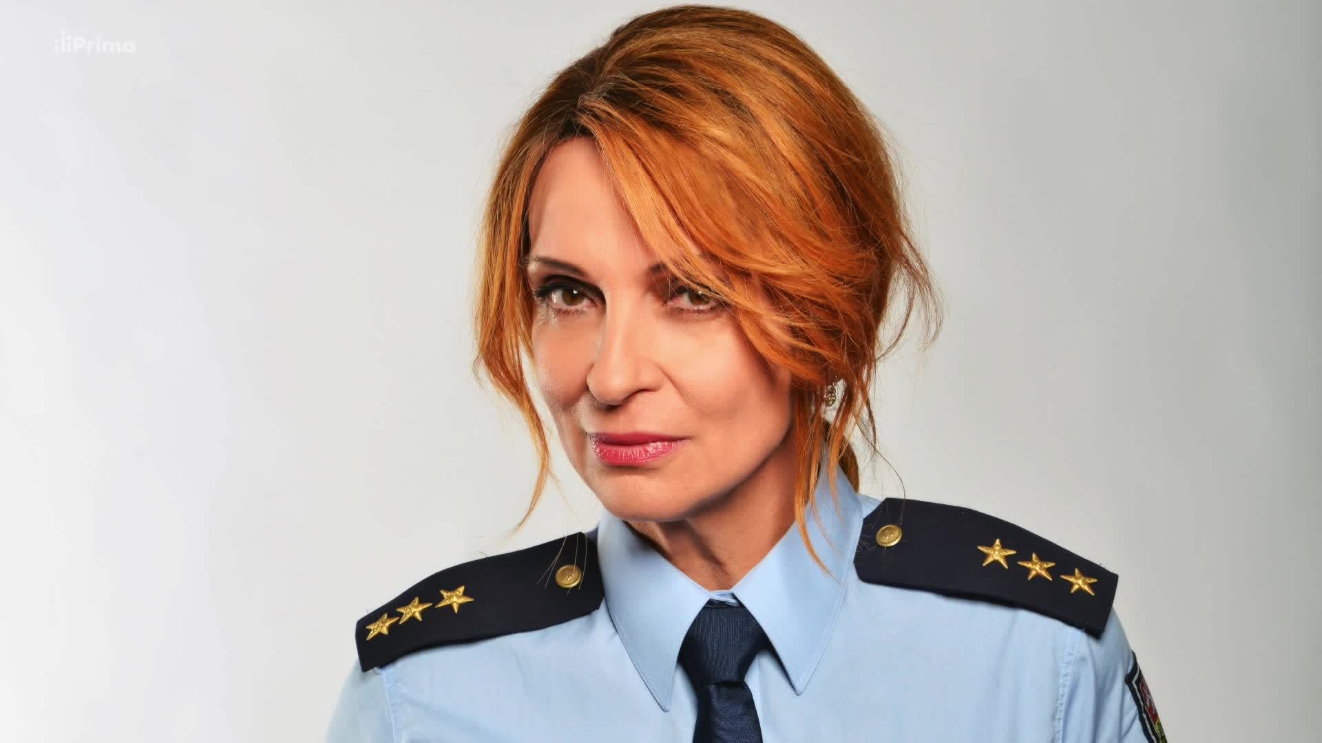 Ivana Chýlková v roli policistky v seriálu Linka oblékla uniformu.