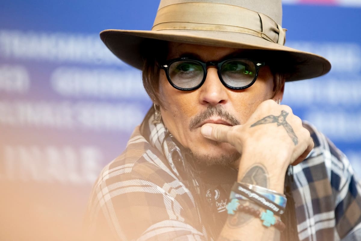 Johnny Depp je znám především rolí ve filmu Piráti z Karibiku.