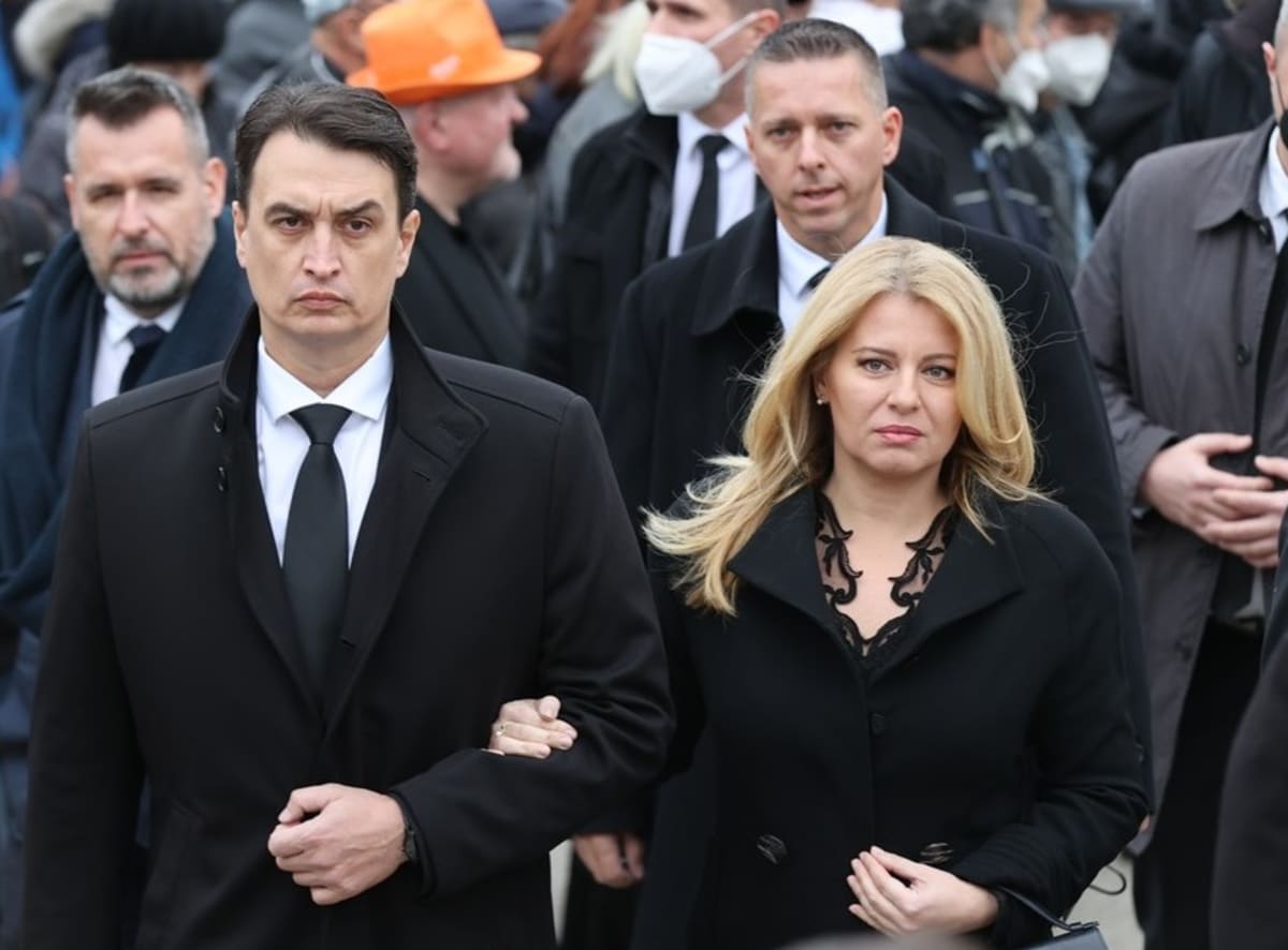 Na pohřeb dorazila i slovenská prezidentka Zuzana Čaputová