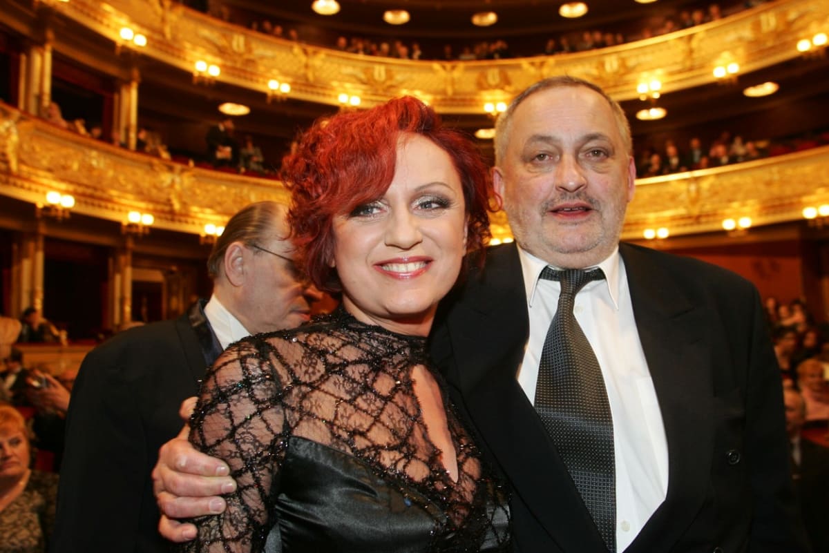 Petra Janů se stala vdovou v roce 2011. Její manžel Michal Zelenka zemřel na rakovinu.