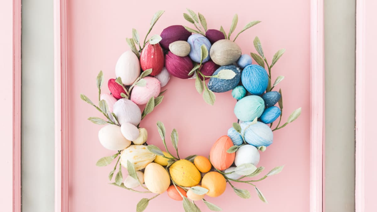 Velikonoční věnec v pastelových barvách: Krásná dekorace, která vám vydrží