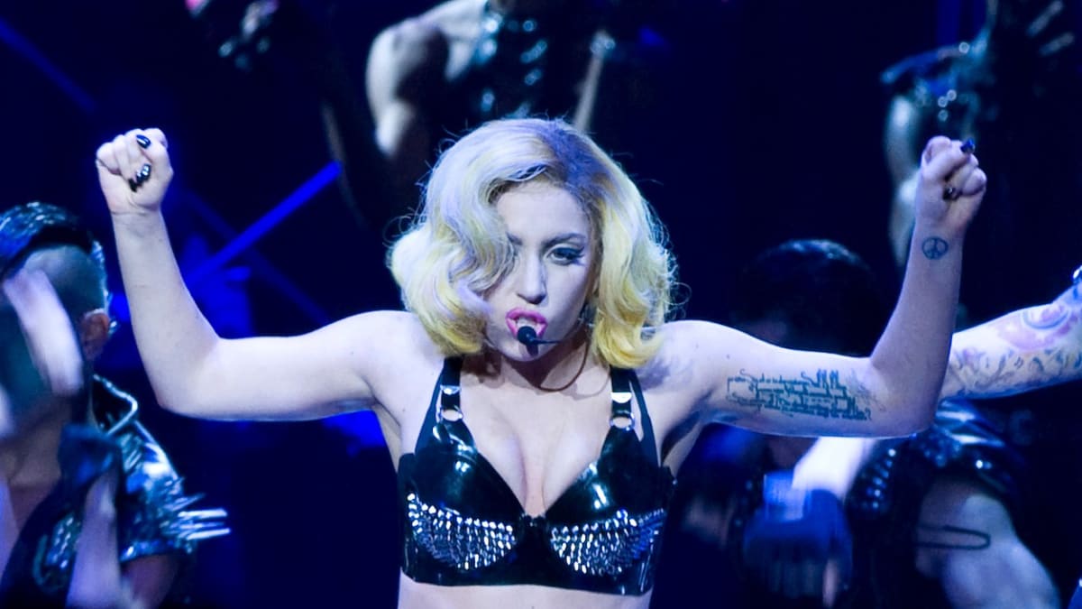Lady Gaga o svém znásilnění a vzteku zpívá v písni Swine