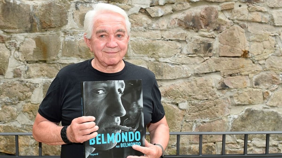 Herci Jiří Krampol a zesnulý Jan Tříska neodmyslitelně patří k Belmondovým filmům. Jejich hlasy totiž slavný francouzský herec promlouval k českým divákům.