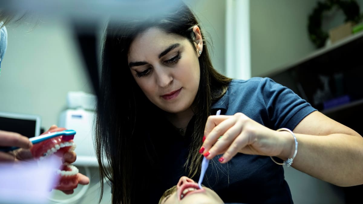 Zubařka Kateřina Mourati: Děti s křivými zuby bývají často oběťmi šikany