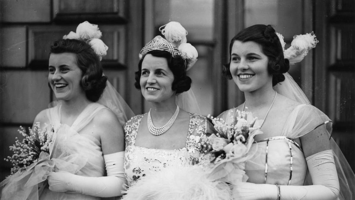 Rose Kennedy se svými dcerami Kathleen (vlevo) a Rosemary (vpravo)