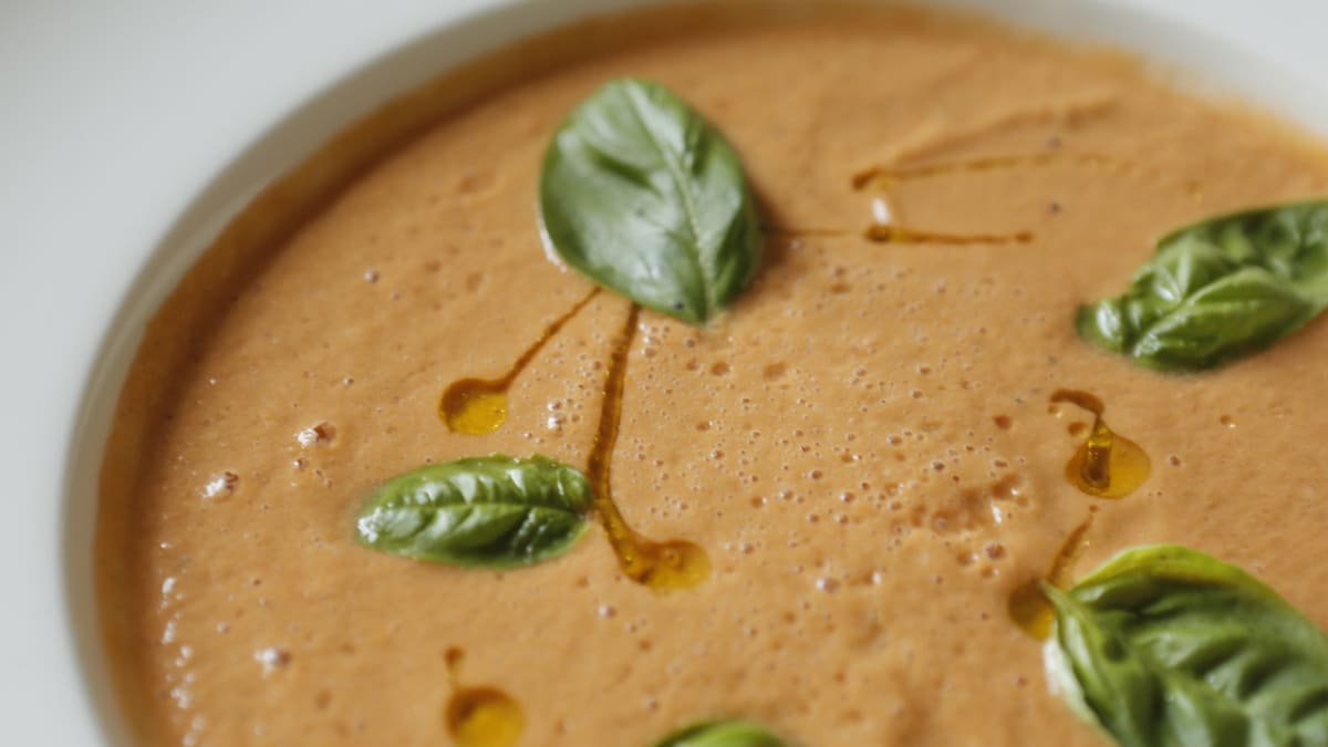 Zeleninové gazpacho. Tradiční studená polévka ze Španělska.