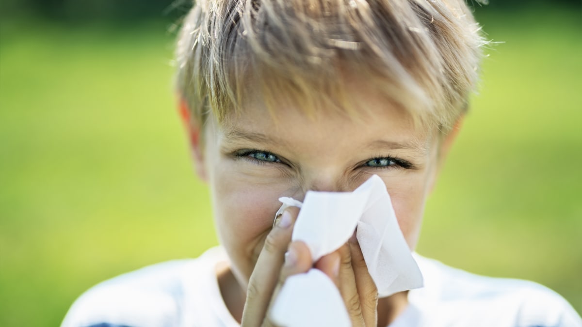 Alergik na letním táboře: Jak mu můžete pomoci, aby ho udýchal?