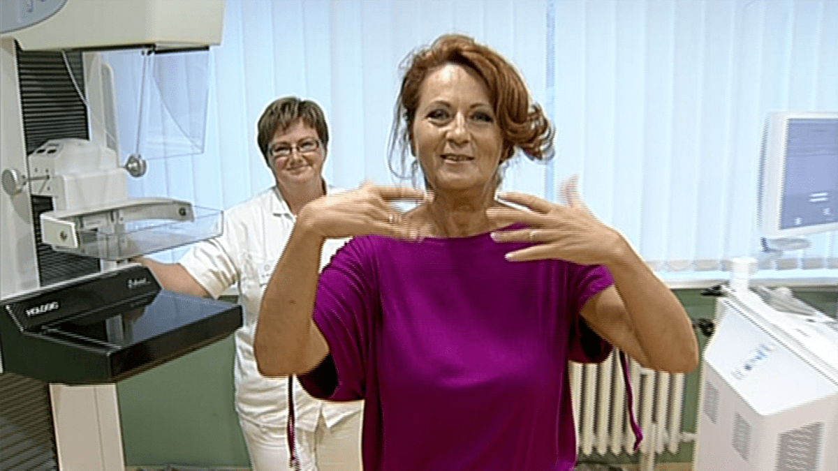 Video VIP zprávy: Simona Stašová odvážně absolvovala vyšetření na mamografu
